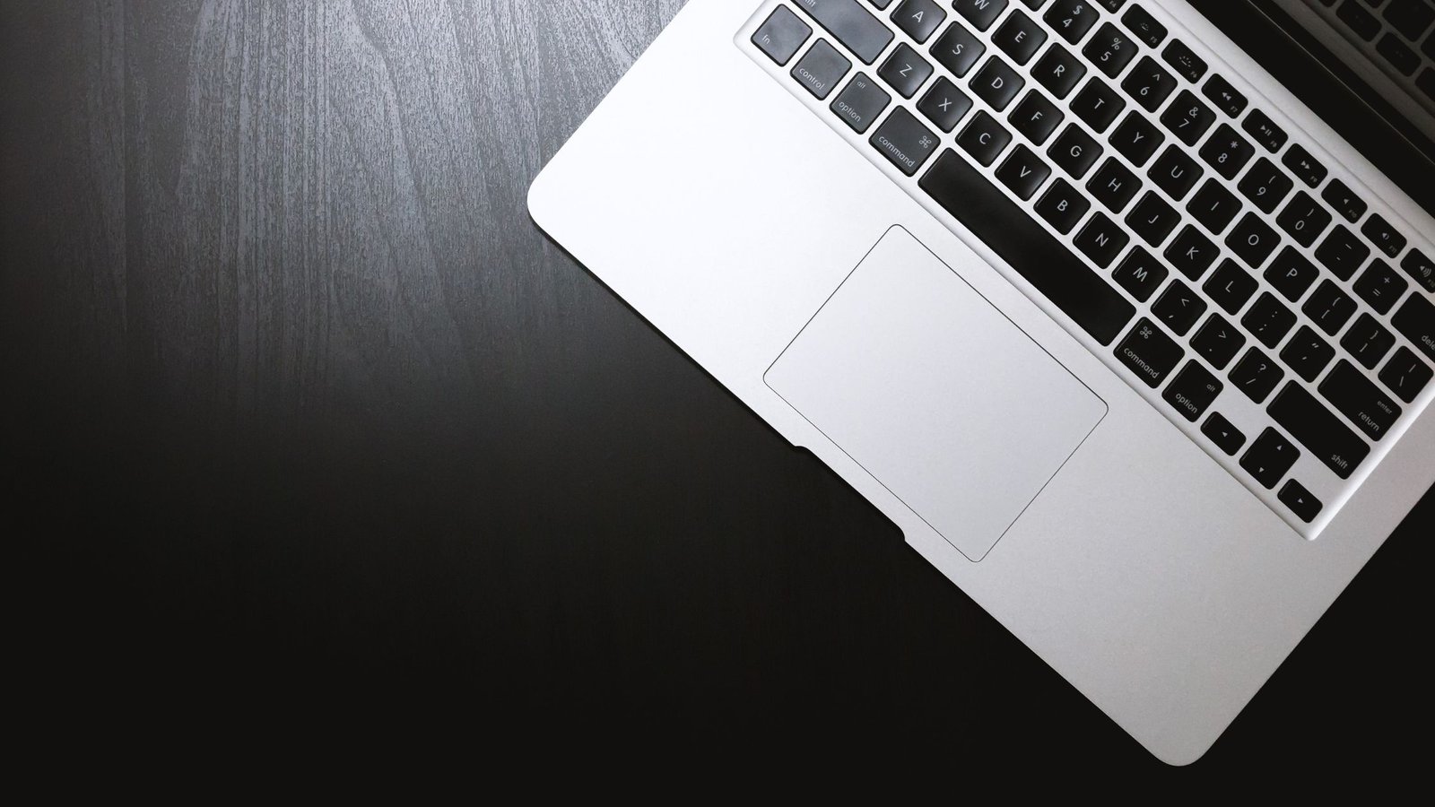 aplle macbook Untitled design