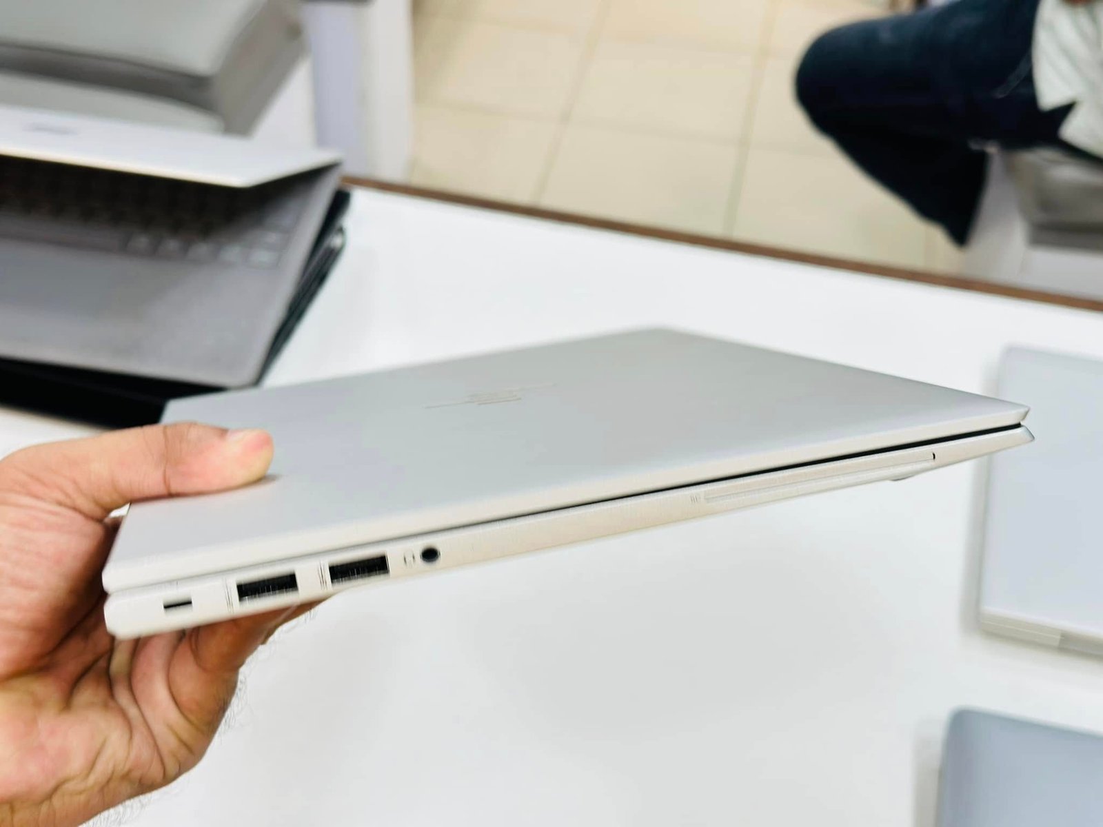 HP Elitebook 840 G8 (6)